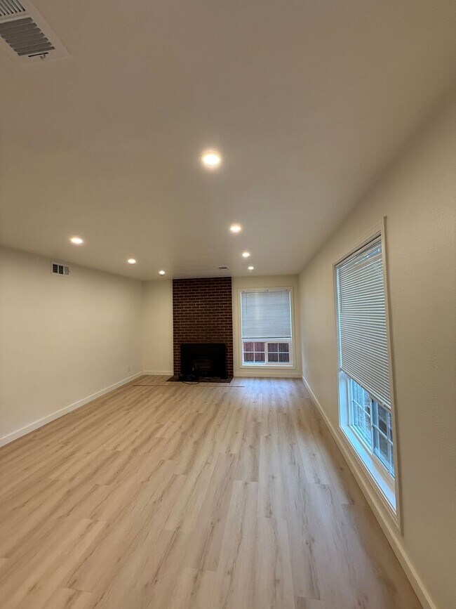 Foto del edificio - 770 Topaz Dr