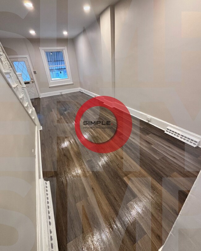 Foto del edificio - 4 Bedroom / 1 bathroom house