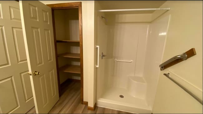 Foto del edificio - 1941 Western Ave