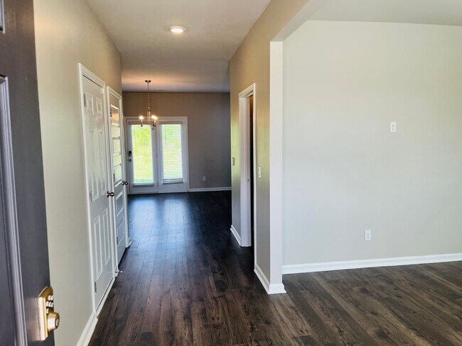 Foto del edificio - 19 White Spruce Wy