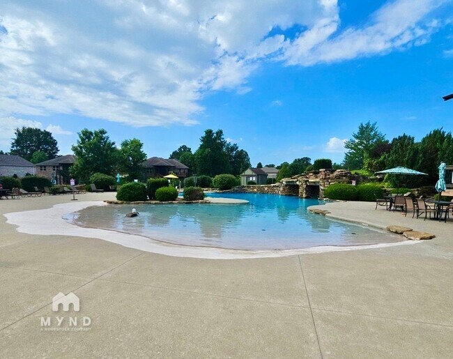 Foto del edificio - 4840 W Skyler Dr