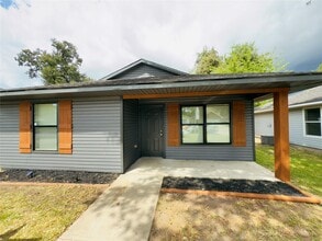 Building Photo - 11915 Greenmesa Dr
