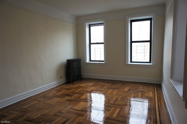 Building Photo - 1 br, 1 bath  - 3155 Grand Concourse