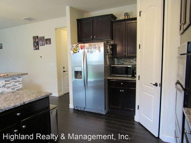 Building Photo - 3 br, 3 bath House - 1437 Grant Way