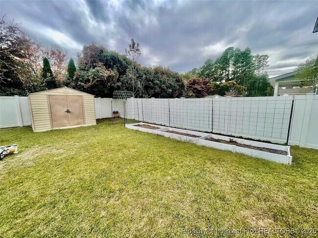 Foto del edificio - 937 Liberty Ln