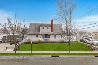 Building Photo - 96 Warwick Rd