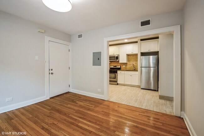 Building Photo - 3603 W Cullom Ave