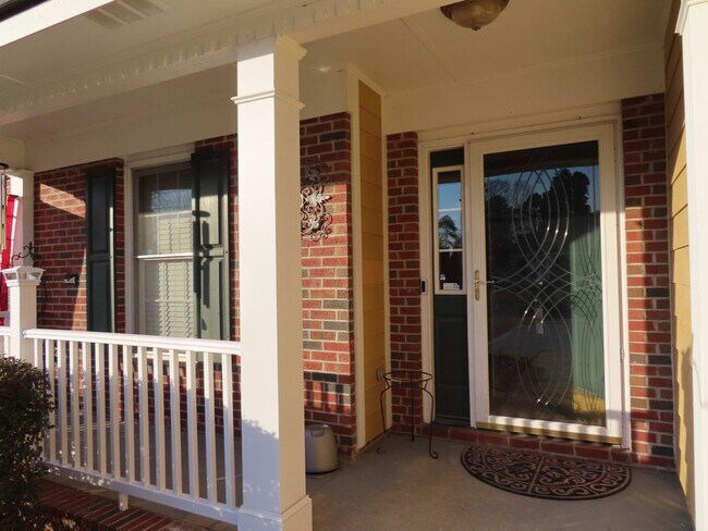 Foto del edificio - Lovely home conveniently located for all o...