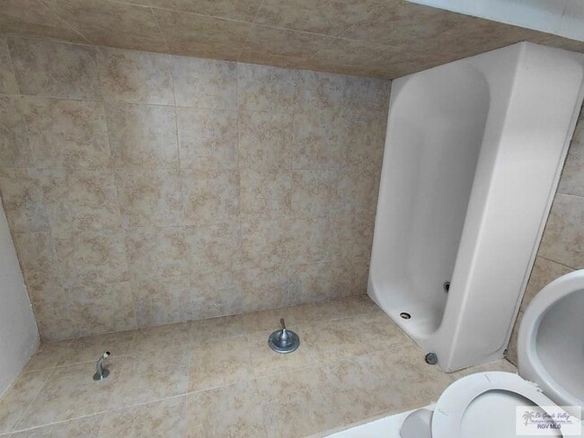 Building Photo - 521 N 9th St