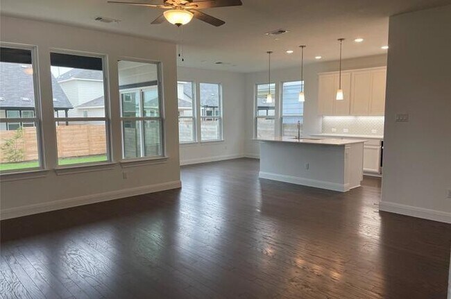 Building Photo - 304 Harbors Ln