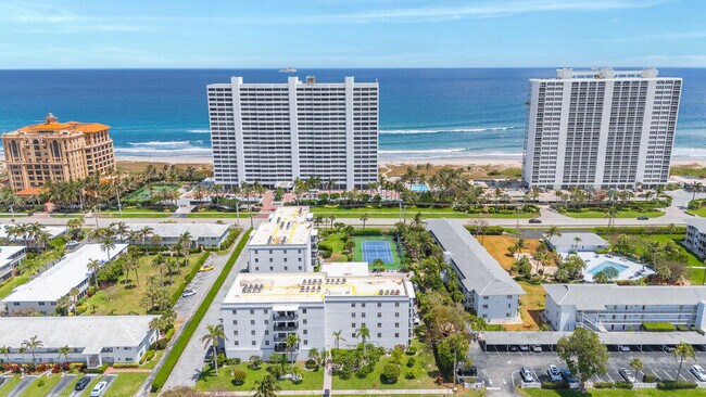 Foto del edificio - 2679 S Ocean Blvd