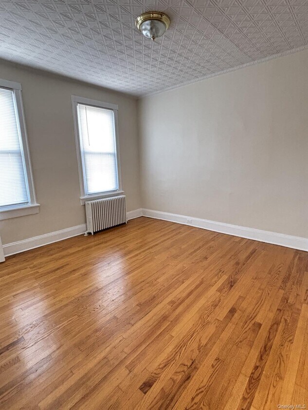 Foto principal - 71-58 70th St