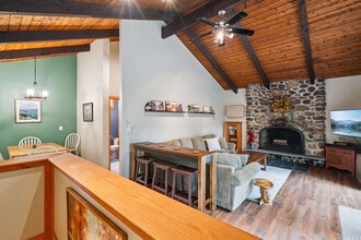 Building Photo - 26 Mittenwald Strasse Building Photo - 26 Mittenwald Strasse