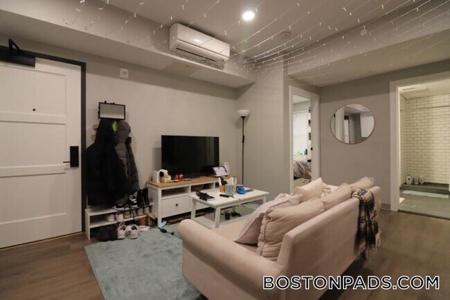 Building Photo - 100 Hemenway St