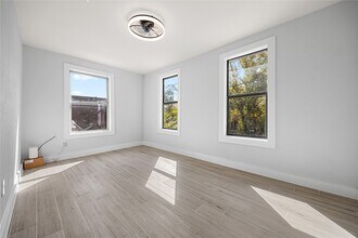 Building Photo - 3229 Holman St