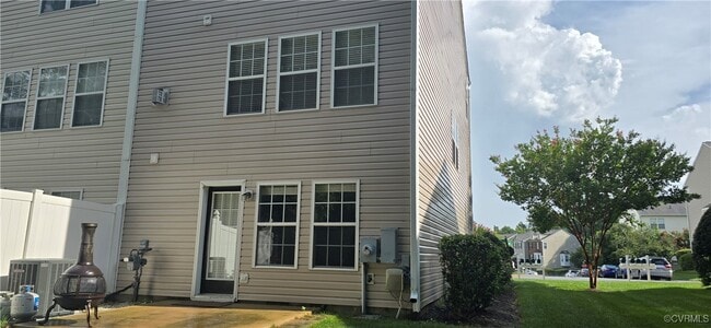 Building Photo - 13318 Ridgemoor Ln