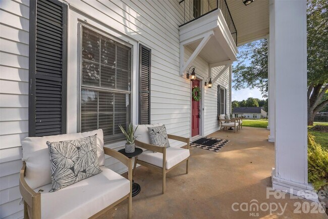 Foto del edificio - 462 Mock Mill Rd