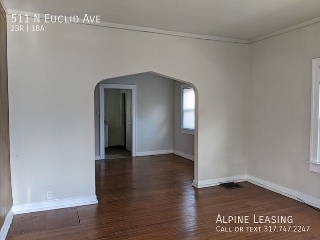 Building Photo - Near Eastside 2BR House w/Garage!