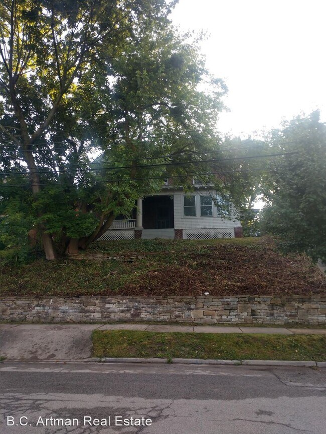 Building Photo - 1 br, 2 bath House - 258 Mabrick Avenue