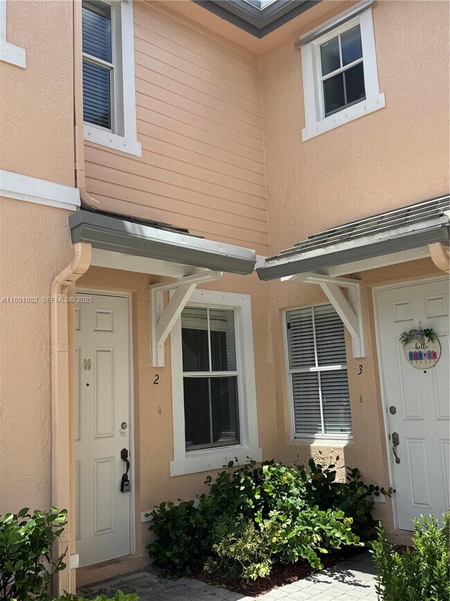 Foto del edificio - 2933 SE 2nd Dr