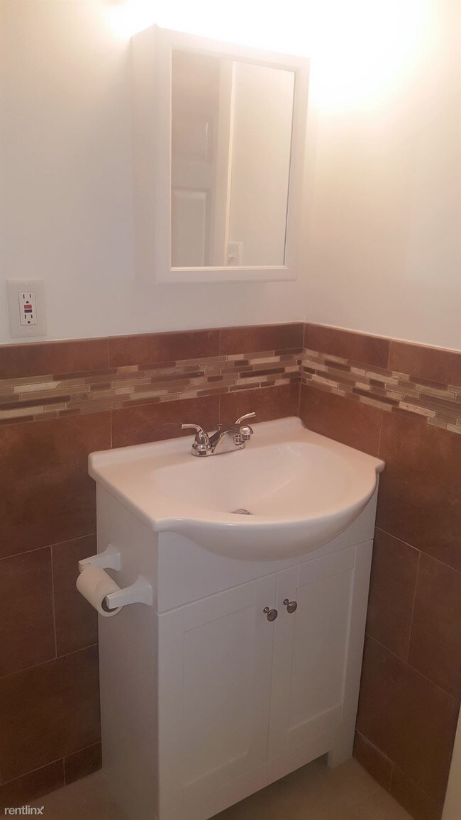 Foto del edificio - 206 Furley St