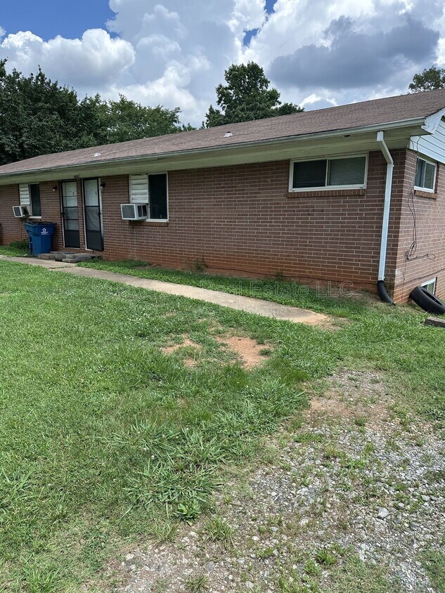 Photo - 4390 Sawmills School Road