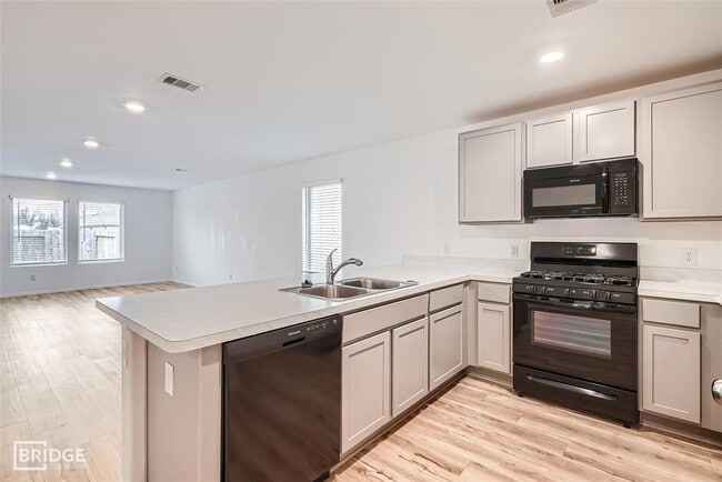 Building Photo - 3315 Aster Mdw Wy