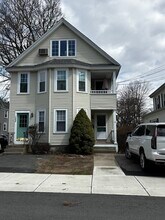 Building Photo - 131 Vernon St