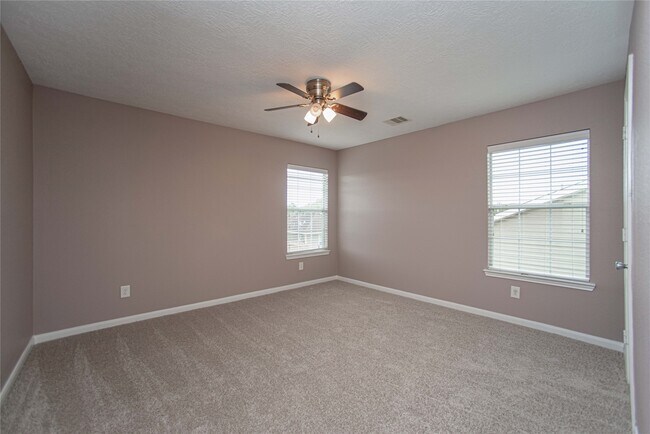 Foto del edificio - 29314 Legends Bluff Dr