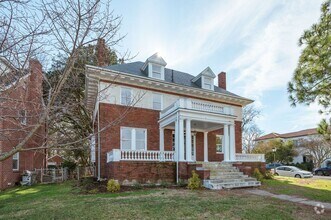 Building Photo - 559 Mayflower Rd