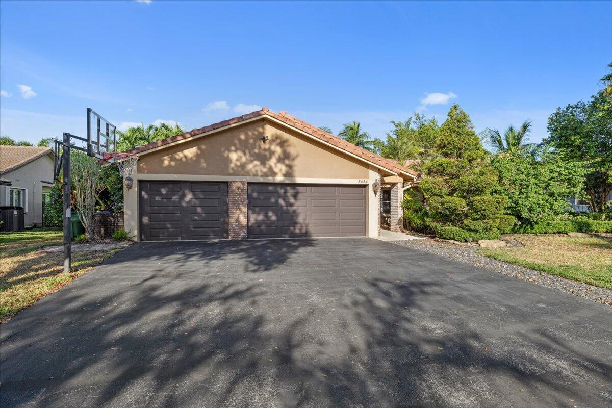 Foto principal - 5434 NW 87th Terrace