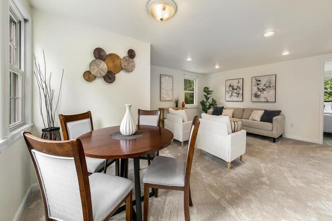 Foto del edificio - 13753 Ashworth Ave N