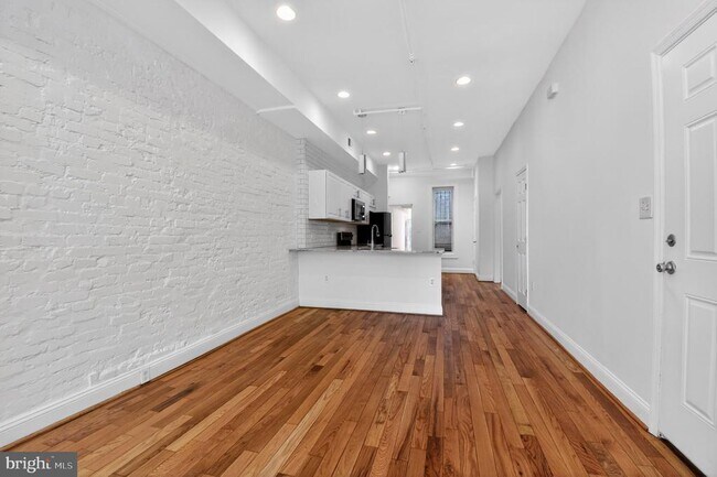 Foto del edificio - 1707 N CAPITOL St