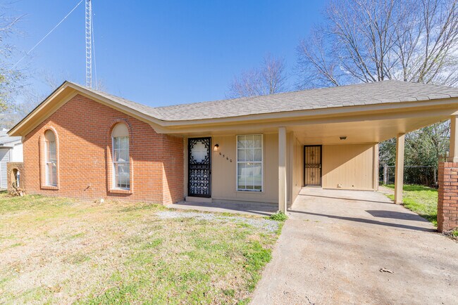 Building Photo - 6560 Greenbriar Dr