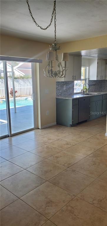 Foto del edificio - 4213 Woodtrail Blvd