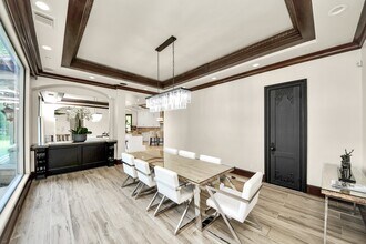 Building Photo - 11103 Memorial Dr