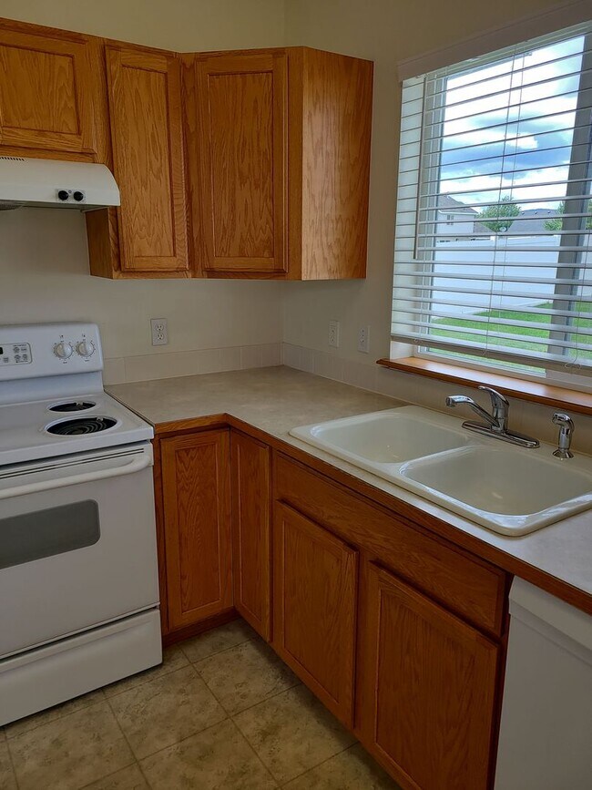 Foto del edificio - Lovely 3 Bedroom 2 Bath Sunshine Meadows Home for Rent!