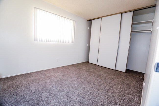 Foto del edificio - 7546 Parkway Dr