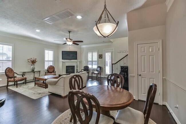 Foto del edificio - 11603 Royal Oaks Trce