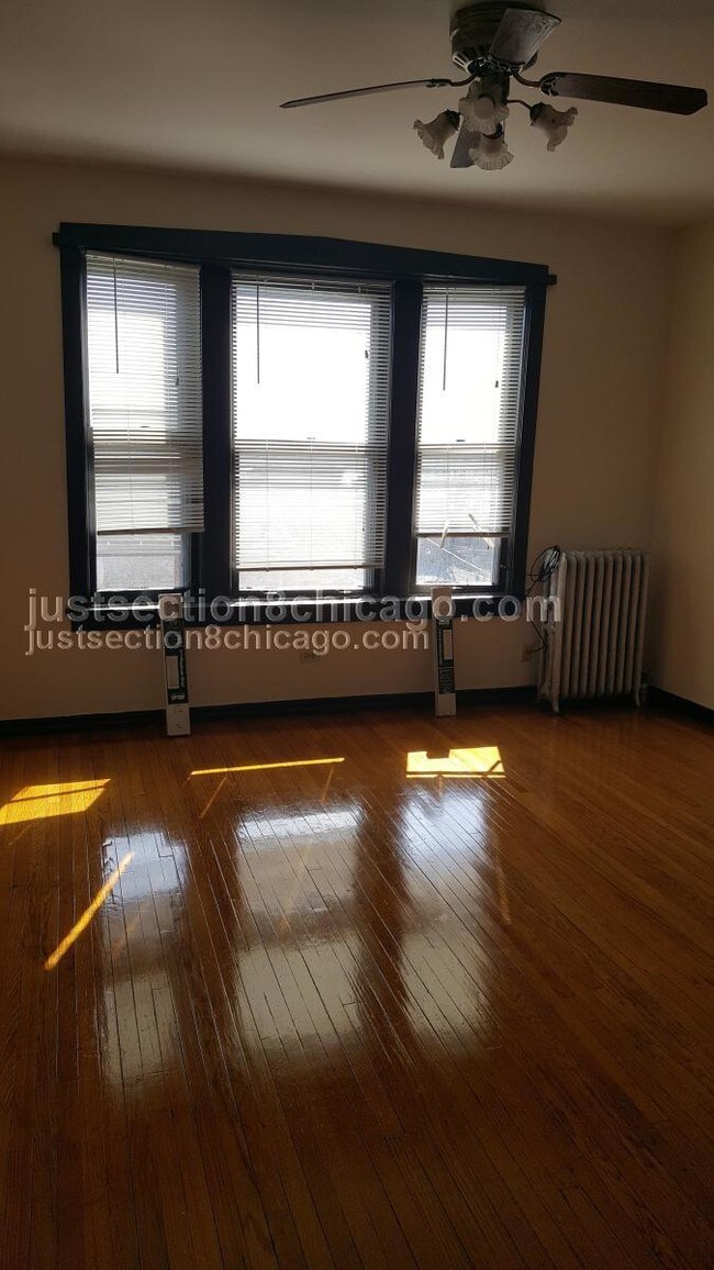 Building Photo - 6228 S Eberhart Ave