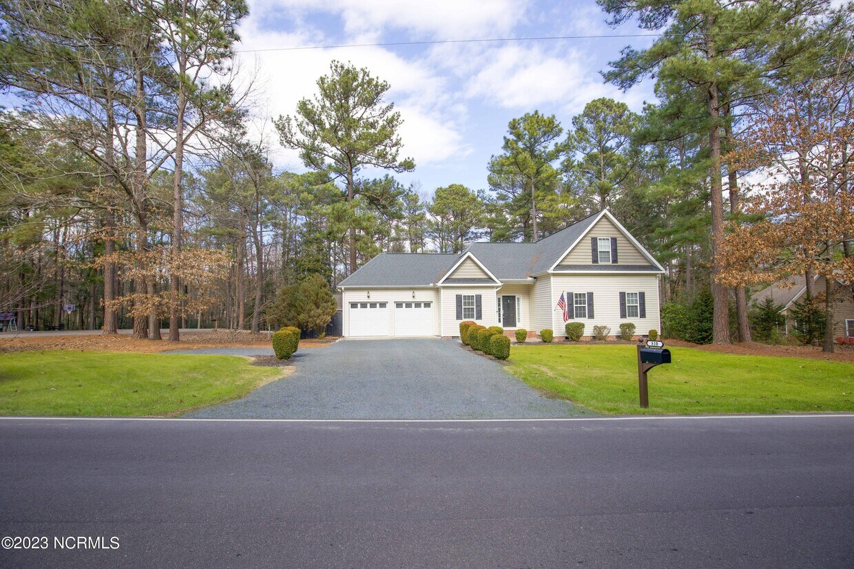 810 Quail Ct, Vass, NC 28394 House Rental in Vass, NC