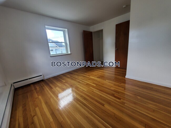 Foto del edificio - 671 River St