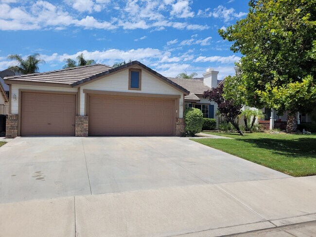 Foto del edificio - great charming house * virtual tour soon *...