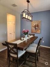Building Photo - 6331 Laurelcrest Gln