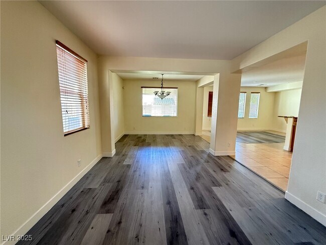 Foto del edificio - 8374 S Pioneer Way