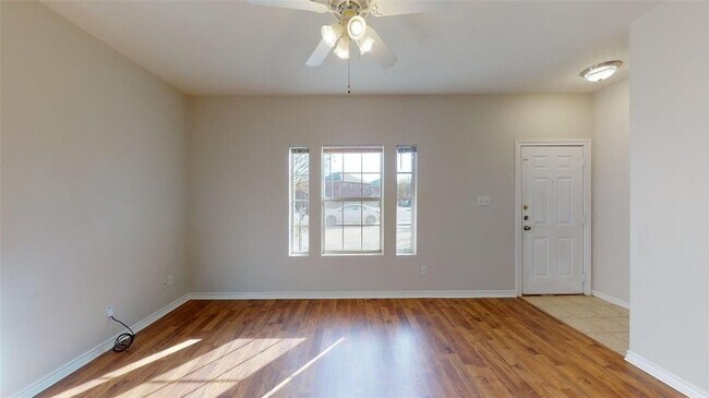 Building Photo - 1500 Maglothin Ct