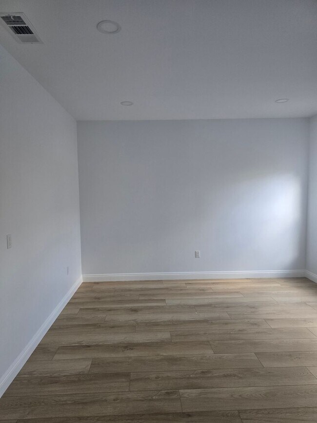 Foto del edificio - Brand New 3-Bed, 2-Bath ADU in Prime Westm...