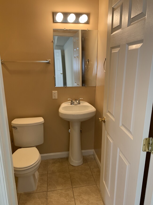 View of 1/2 bath near kitchen area - 818 Whitelock St