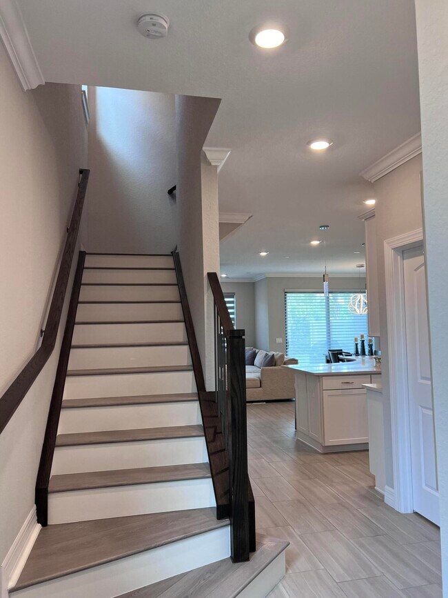 Building Photo - 8181 Cadre Noir Rd