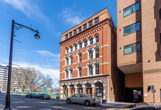 Building Photo - 28 High St